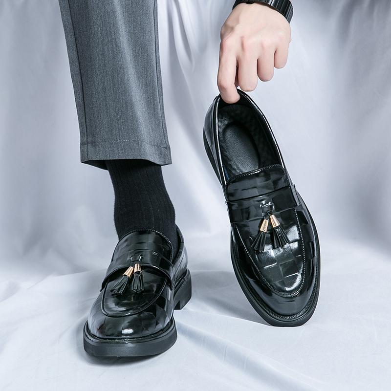 Men'S Grooming Brands - Sapatos Masculinos de Luxo com Borlas
